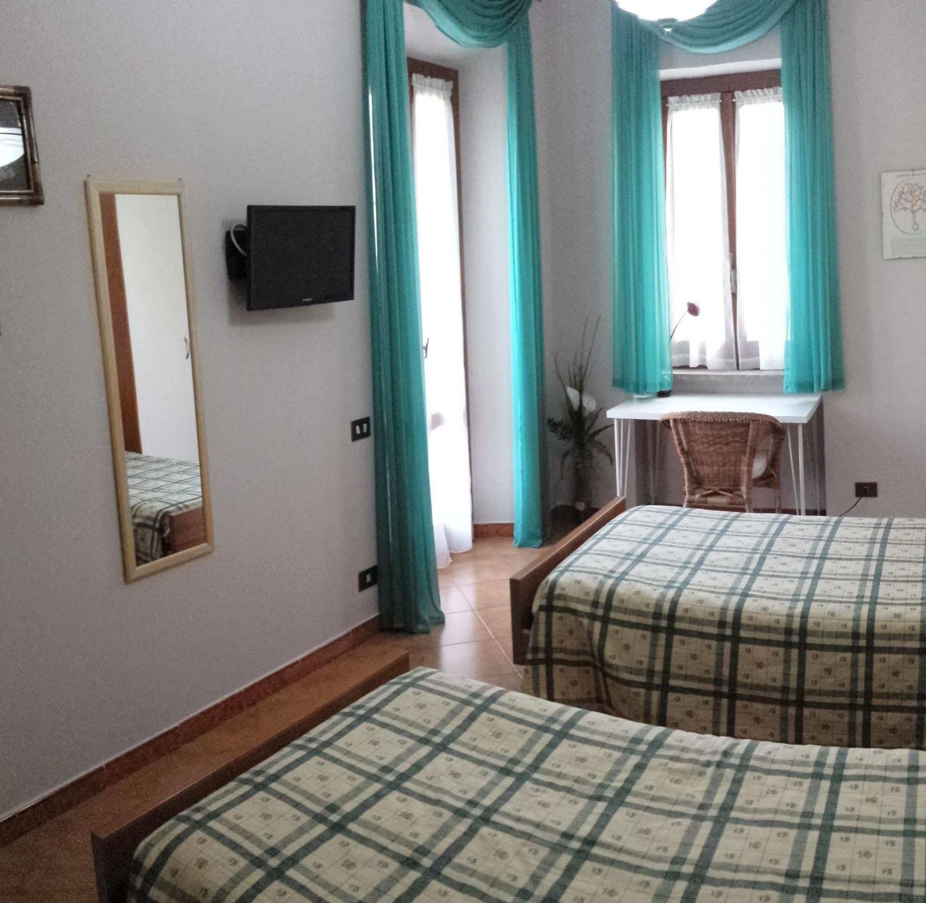 Bed and Breakfast Al Vecchio Olivo Frascati Esterno foto