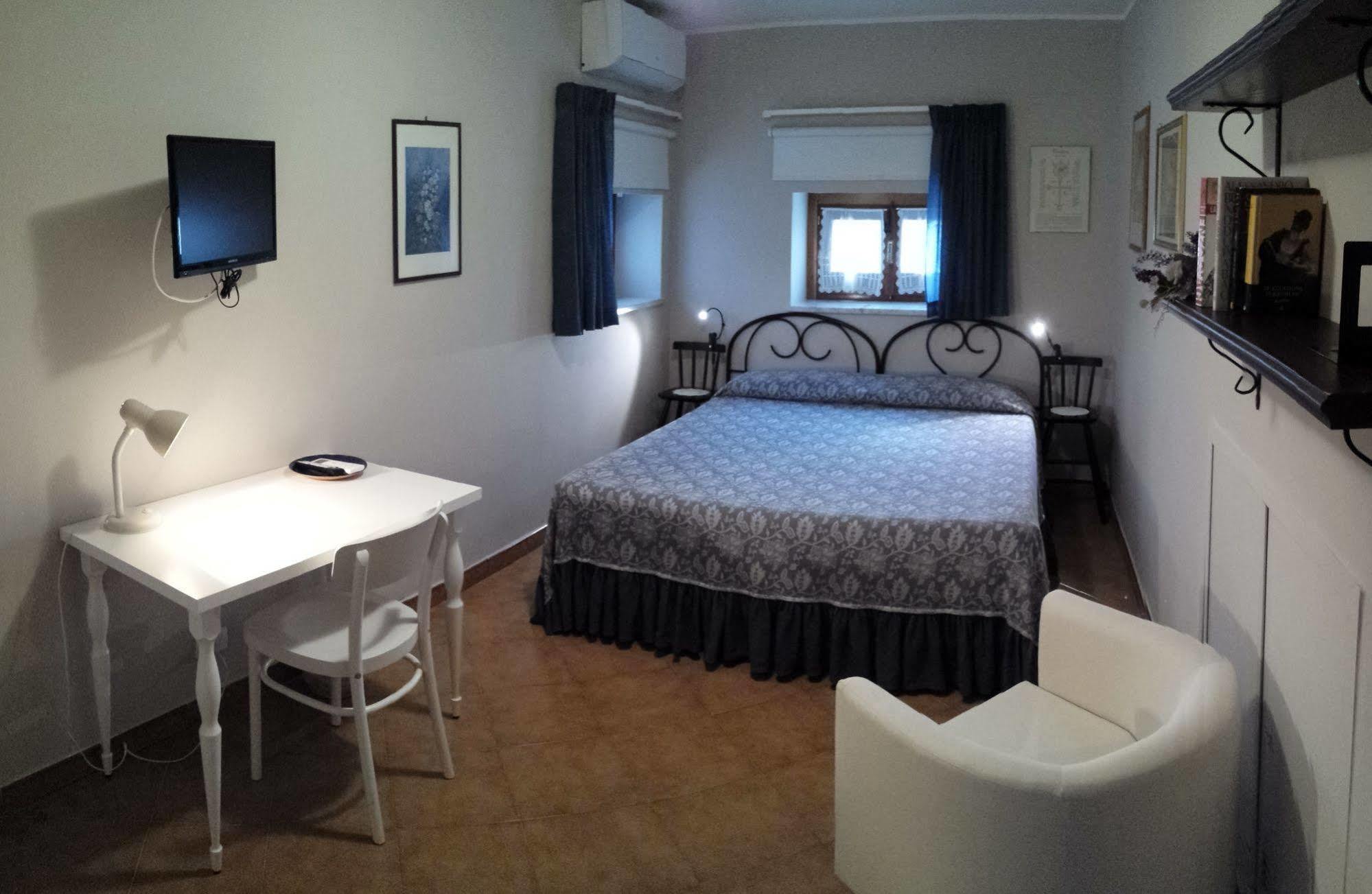 Bed and Breakfast Al Vecchio Olivo Frascati Esterno foto